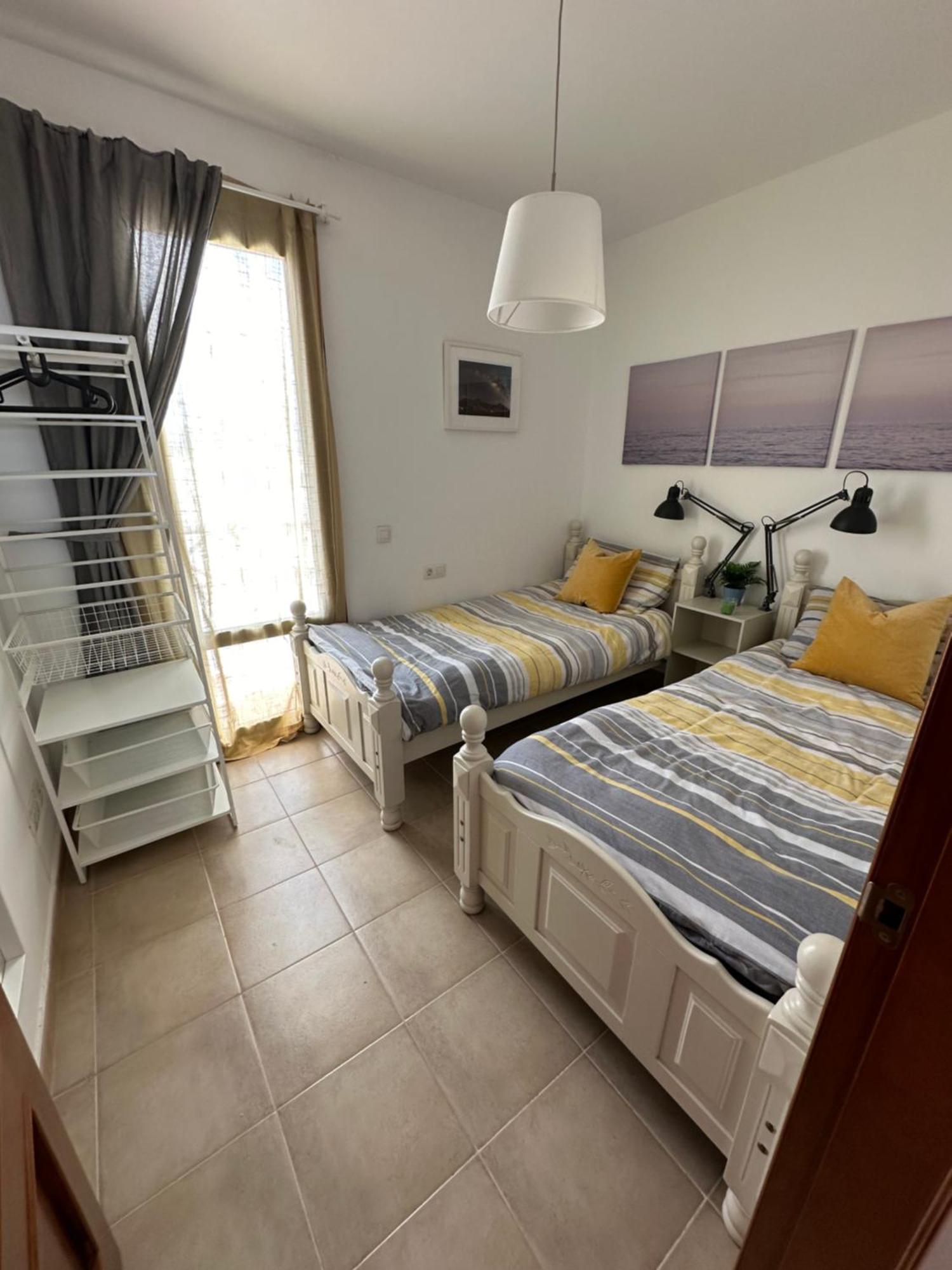 Casa Amarillo Del Sol Villa Playa Blanca  Exteriör bild